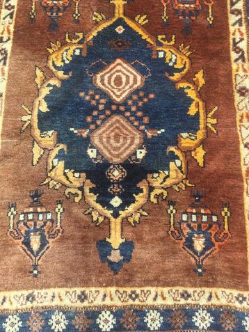 Vloerkleed retro vitrage oud fris en schoon 40 euro 130x 90c beschikbaar voor biedingen