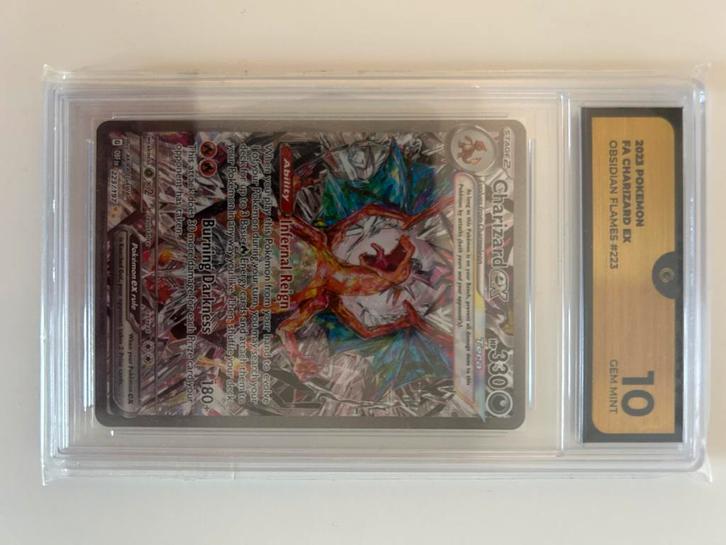 Charizard EX 223/197 Obsidian Flames - Global Grading 10, Hobby en Vrije tijd, Verzamelkaartspellen | Pokémon, Nieuw, Losse kaart