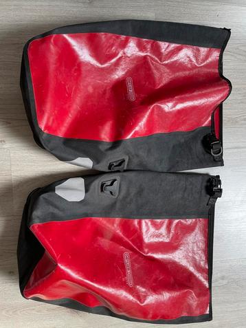 Ortlieb City rood back roller  beschikbaar voor biedingen