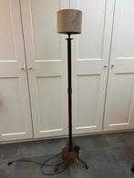 Vloerlamp lampenvoet gietijzer landelijk sober stoer, Huis en Inrichting, Lampen | Vloerlampen, Ophalen, Zo goed als nieuw, 150 tot 200 cm