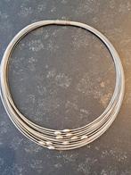 Elegante zilverkleurige ketting, Ophalen of Verzenden, Zo goed als nieuw, Zilver, Overige materialen