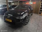 Volkswagen Golf 1.5 eTSI Style/ ACC/ Camera/ Blindspot/Sfeer, Auto's, Volkswagen, Euro 6, 4 cilinders, Zwart, Bedrijf