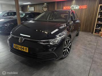 Volkswagen Golf 1.5 eTSI Style/ ACC/ Camera/ Blindspot/Sfeer beschikbaar voor biedingen
