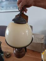 Ouderwetse Wandlamp met Glazen Kap, Ophalen, Gebruikt, Glas, Ouderwets