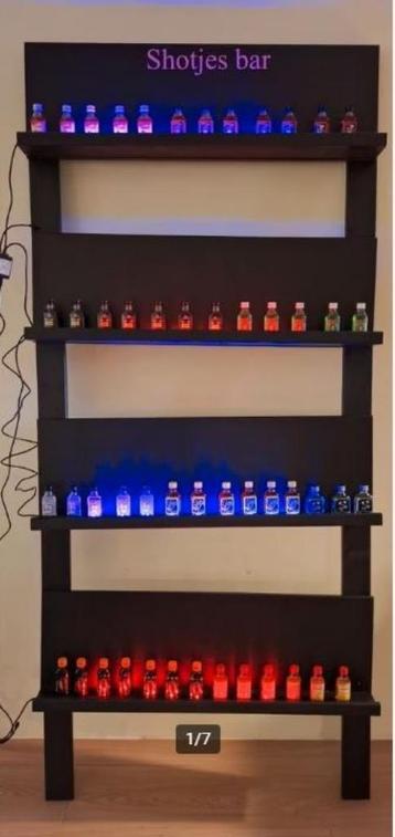 Shotjes wall / bar te huur voor maar dan 50 shotjes beschikbaar voor biedingen