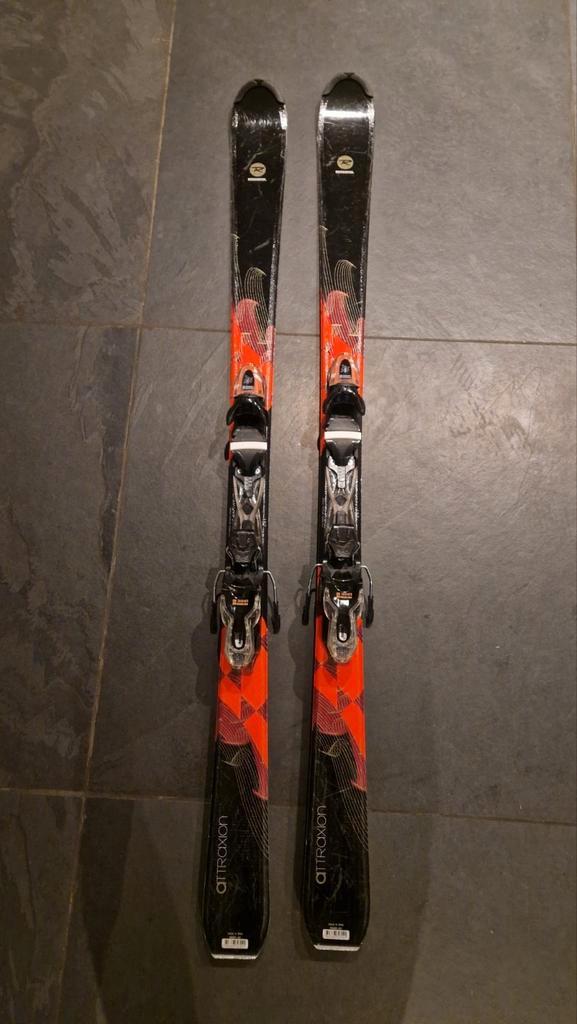 Dames skies Rossignol, Sport en Fitness, Skiën en Langlaufen, Gebruikt, Ski's, Rossignol, 140 tot 160 cm, Ophalen of Verzenden