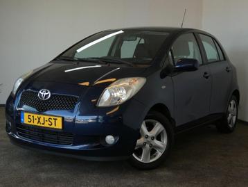 Toyota Yaris 1.3 VVTi Luna MMT Automaat! beschikbaar voor biedingen