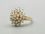 Gouden vintage ring met edelsteen opaal. 2025/379., Overige kleuren, ., Ophalen of Verzenden, Zo goed als nieuw