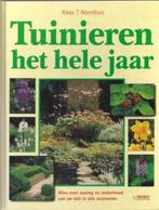 Tuinieren het hele jaar - Klaas T. Noordhuis, Gelezen, Ophalen of Verzenden, Tuinieren en Tuinplanten, Klaas T. Noordhuis