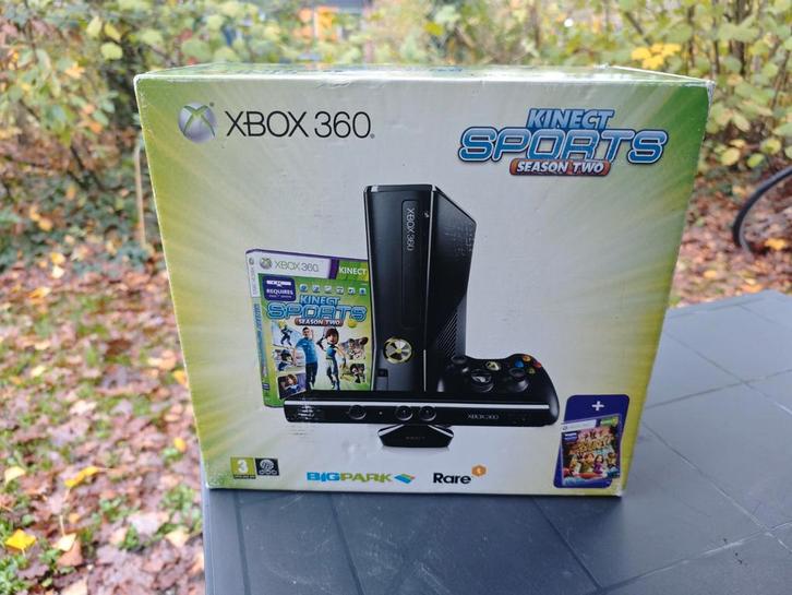 Xbox 360 4GB Kinect Sports 2 Pack - Compleet!, Spelcomputers en Games, Spelcomputers | Xbox 360, Nieuw, 4 GB, 360 S, Met 1 controller