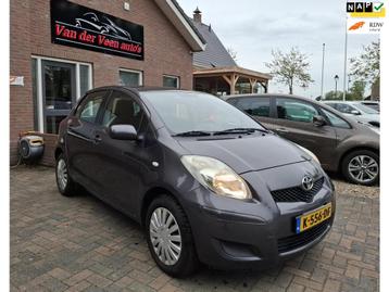 Toyota Yaris 1.0 VVTi Acces. Zeer netjes. Airco, centrale de beschikbaar voor biedingen