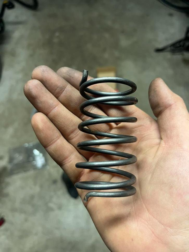 Nieuwe originele drukveer vario vespa ciao, Fietsen en Brommers, Brommeronderdelen | Algemeen, Nieuw, Overige typen, Ophalen of Verzenden