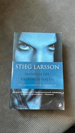Stieg Larsson - Mannen die vrouwen haten, Scandinavië, Ophalen of Verzenden, Zo goed als nieuw, Stieg Larsson