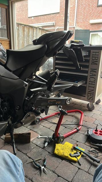 Onderhoud motor beschikbaar voor biedingen