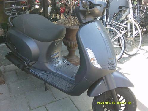 La Soures Vespelini 45 km brom, Fietsen en Brommers, Scooters | Overige merken, Gebruikt, Maximaal 45 km/u, Benzine, Ophalen of Verzenden