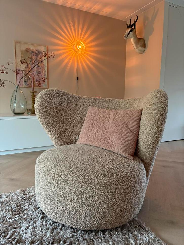 Beige draai fauteuil, Huis en Inrichting, Fauteuils, Zo goed als nieuw, 50 tot 75 cm, Ophalen