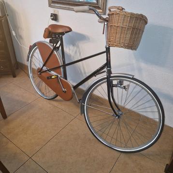 Sparta Damesfiets met Mand - Klassieker! beschikbaar voor biedingen
