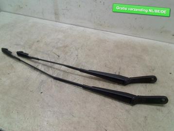 RUITENWISSERARM VOOR set Audi S6 (C7) (4G1955408B) beschikbaar voor biedingen