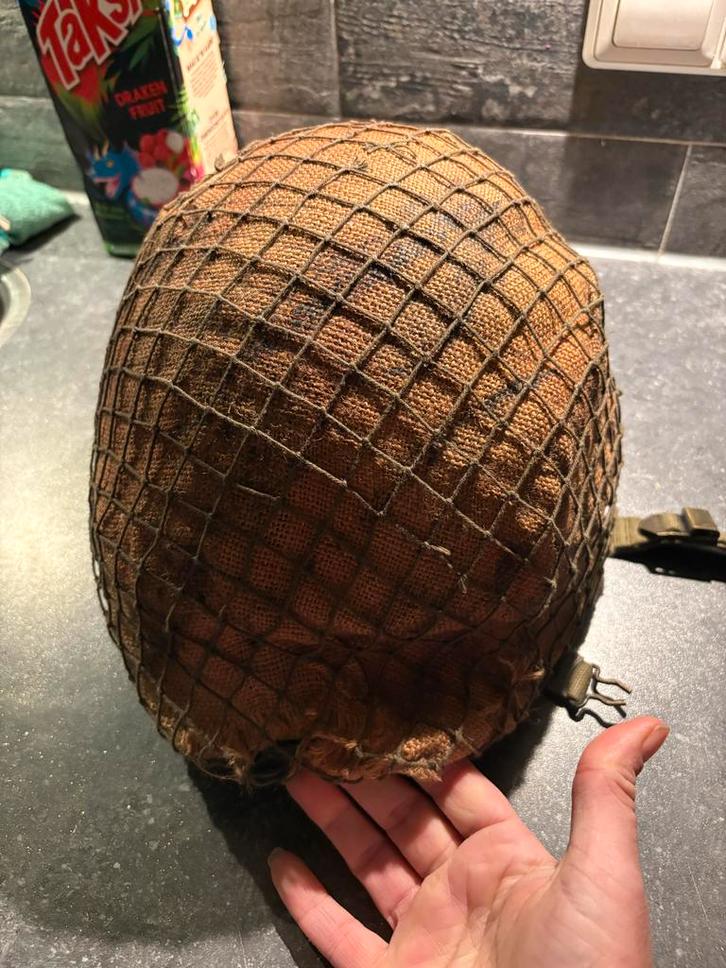 Legerhelm met Camouflagenet, Verzamelen, Militaria | Algemeen, Overige soorten, Helm of Baret, Overige gebieden, Ophalen of Verzenden