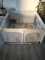 Leuke vierkante grondbox, Ophalen of Verzenden, Zo goed als nieuw, Vierkant, Boxkleed