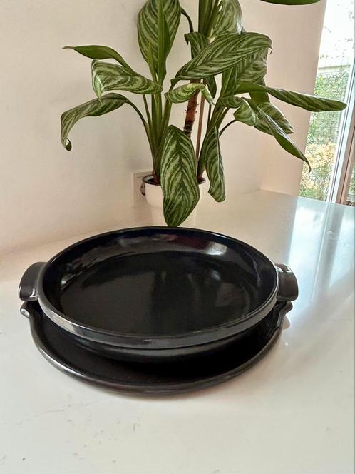 Emile Henry tarte tatin set zwart. NIEUW. 30 cm. Ovenschaal, Huis en Inrichting, Keuken | Servies, Nieuw, Schaal of Schalen, Effen
