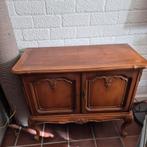 Antiek houten kastje met deuren, Huis en Inrichting, Kasten | Buffetkasten, Minder dan 50 cm, Minder dan 100 cm, 25 tot 50 cm