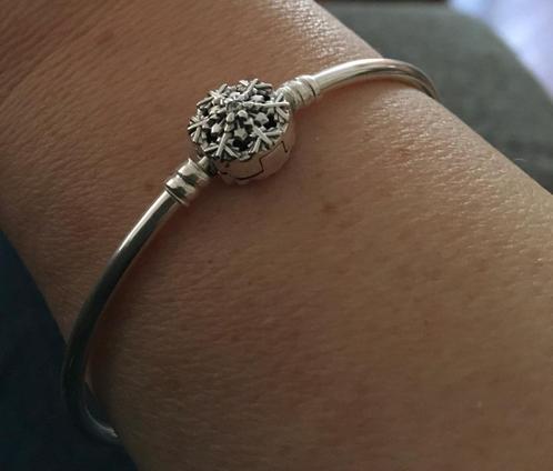 Nieuwe Pandora armband sparkling snowflake kinder maat 17, Sieraden, Tassen en Uiterlijk, Armbanden, Nieuw, Zilver, Zilver, Ophalen of Verzenden