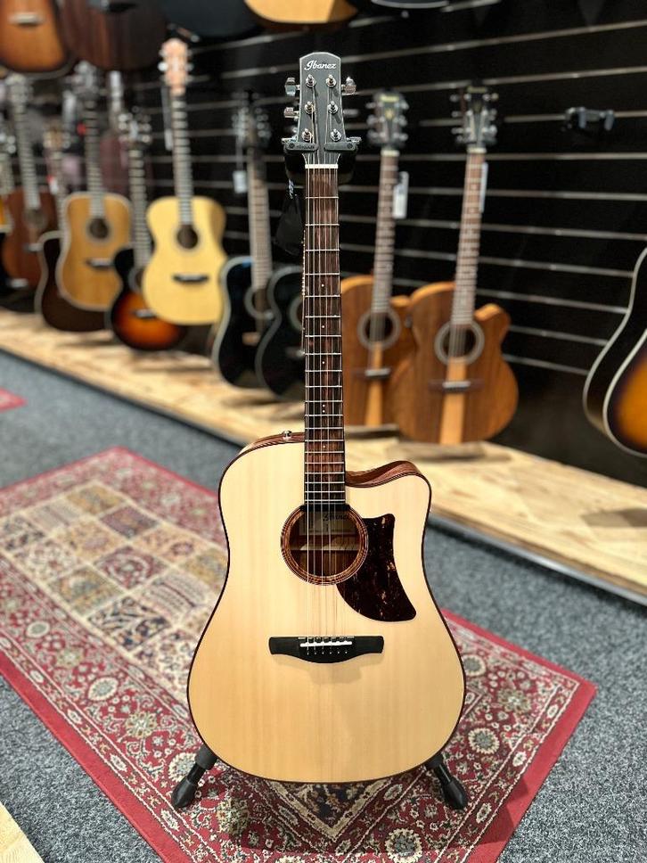 IBANEZ AAD300CE-LGS, Muziek en Instrumenten, Snaarinstrumenten | Gitaren | Akoestisch, Zo goed als nieuw, Western- of Steelstringgitaar