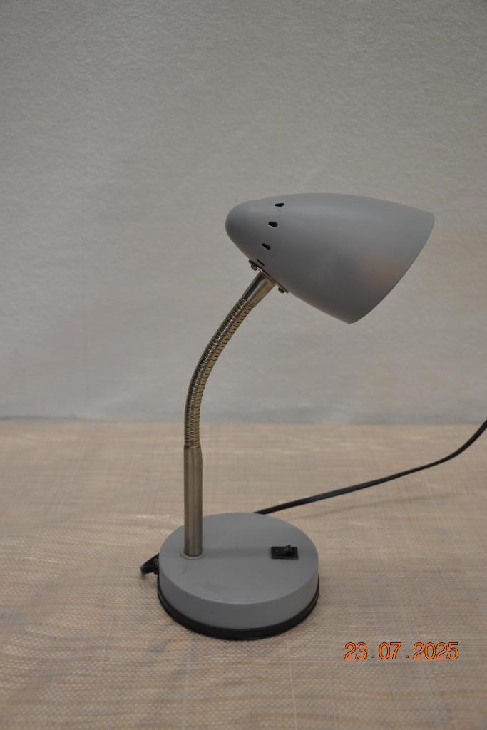 Vintage grijze Bureaulamp met Flexibele Hals, Huis en Inrichting, Lampen | Tafellampen, Gebruikt, Minder dan 50 cm, Metaal, Ophalen of Verzenden