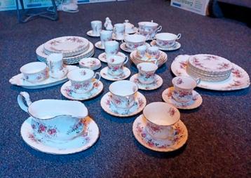Prachtig servies Royal Albert Lavender Rose *als nieuw!* beschikbaar voor biedingen