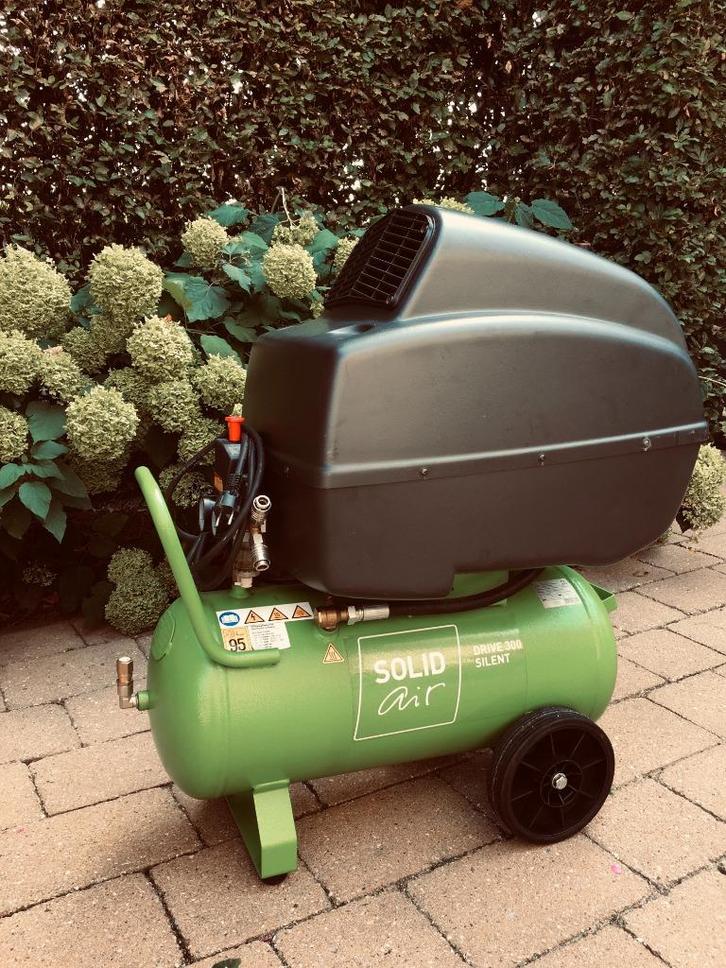 compressor, Doe-het-zelf en Verbouw, Compressors, Zo goed als nieuw, 10 bar of meer, 100 liter of meer, Geluidgedempt, Ophalen