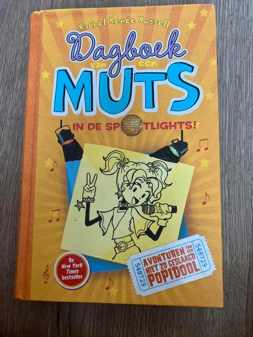 Rachel Renée Russell - In de spotlights!, Boeken, Kinderboeken | Jeugd | 10 tot 12 jaar, Zo goed als nieuw, Ophalen
