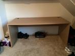 Bureau 160x80 cm met kabelgaten, Ophalen, Zo goed als nieuw, Bureau