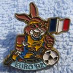 4 toernooi pins voetbal UEFA FIFA EK Euro WK, Verzamelen, Speldjes, Pins en Buttons, Ophalen of Verzenden, Zo goed als nieuw, Sport