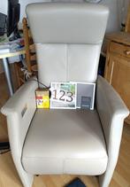 Sta-op fauteuil elektrisch (Velderhof), Ophalen, Minder dan 75 cm, Leer, Zo goed als nieuw