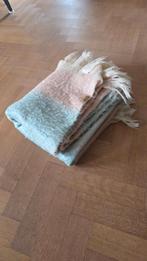 Plaid Malagoon, peach pink mohair, Ophalen of Verzenden, Zo goed als nieuw