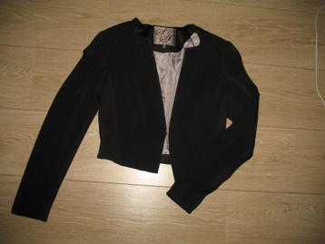Steps Bolero Jasje Stretch Zwart Maat 34 / Kleine maat 36 beschikbaar voor biedingen