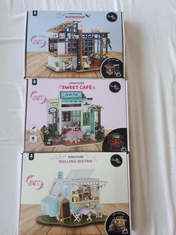 2 !!!Miniature van crafts en co beschikbaar voor biedingen