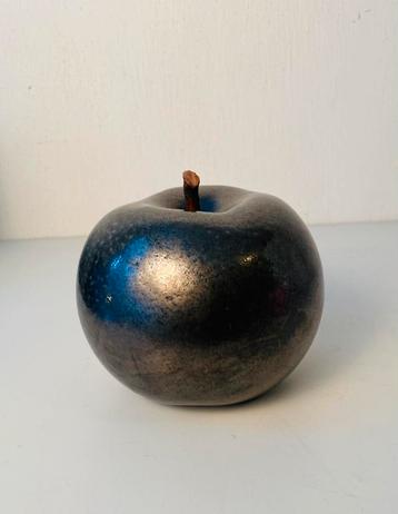 Glazen decoratie appel van Bull en Stein beschikbaar voor biedingen