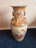 Grote Chinese vaas met bloemmotieven, Antiek en Kunst, Ophalen