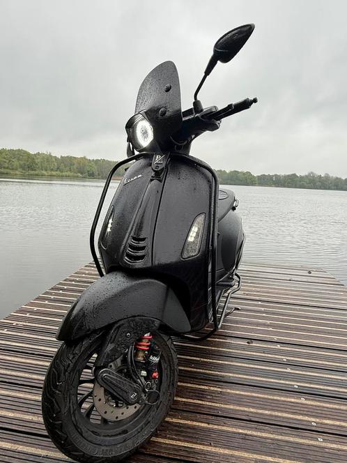 Vespa sprint full option 80cc, Fietsen en Brommers, Scooters | Vespa, Zo goed als nieuw, Vespa S, Benzine, Ophalen of Verzenden
