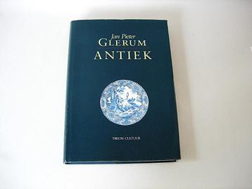 Boek Antiek door Pieter Jan Glerum beschikbaar voor biedingen