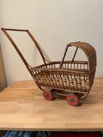Vintage rieten poppenwagen, Antiek en Kunst, Ophalen