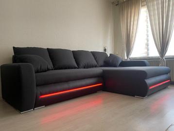 Slaapbank/ Hoekbank GIO + LED + Bediening 267 x 178 cm ZWART beschikbaar voor biedingen