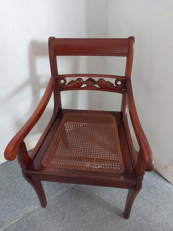 noten kersen houten stoel armstoel webbing wicker beschikbaar voor biedingen