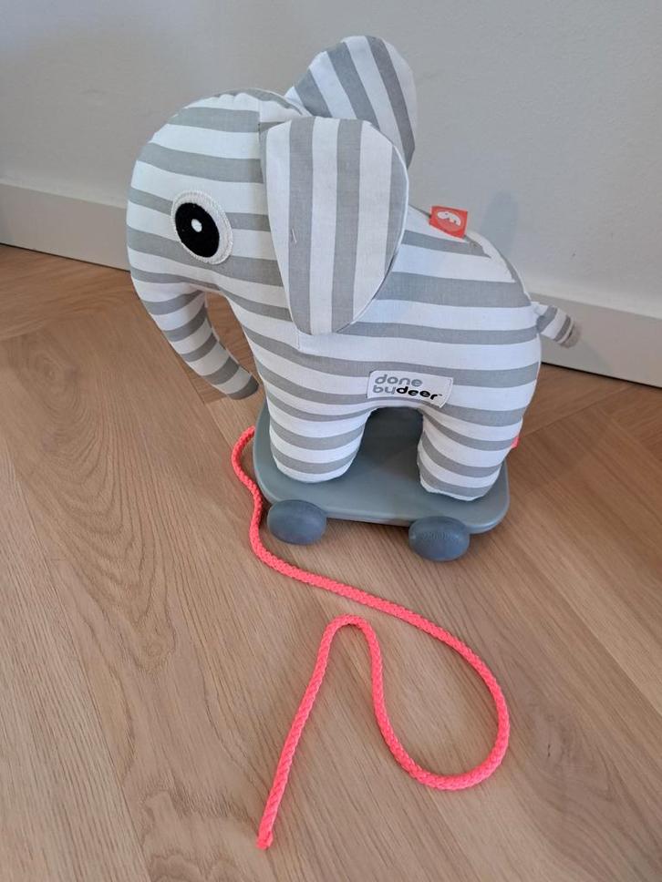 Done by Deer Trekdier Olifant, Kinderen en Baby's, Speelgoed | Babyspeelgoed, Zo goed als nieuw, Overige typen, Met wieltjes, Ophalen of Verzenden