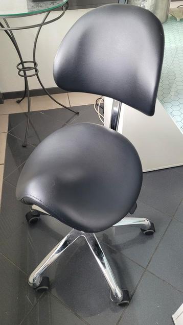 Salonstoel / Zadelzit Stoel beschikbaar voor biedingen