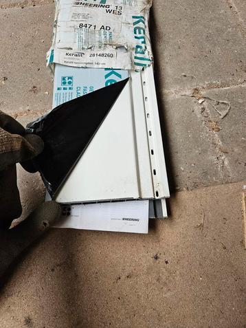 Keralit & Deeplas Kunststof Reststukken beschikbaar voor biedingen