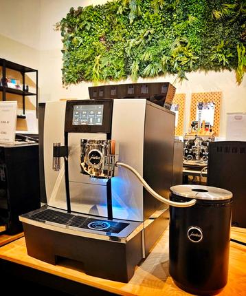 JURA Giga X3 + JURA Coolcontrol beschikbaar voor biedingen