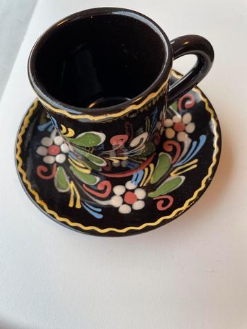 Donkerbruin Aardewerk Kop en Schotel - Vintage beschikbaar voor biedingen